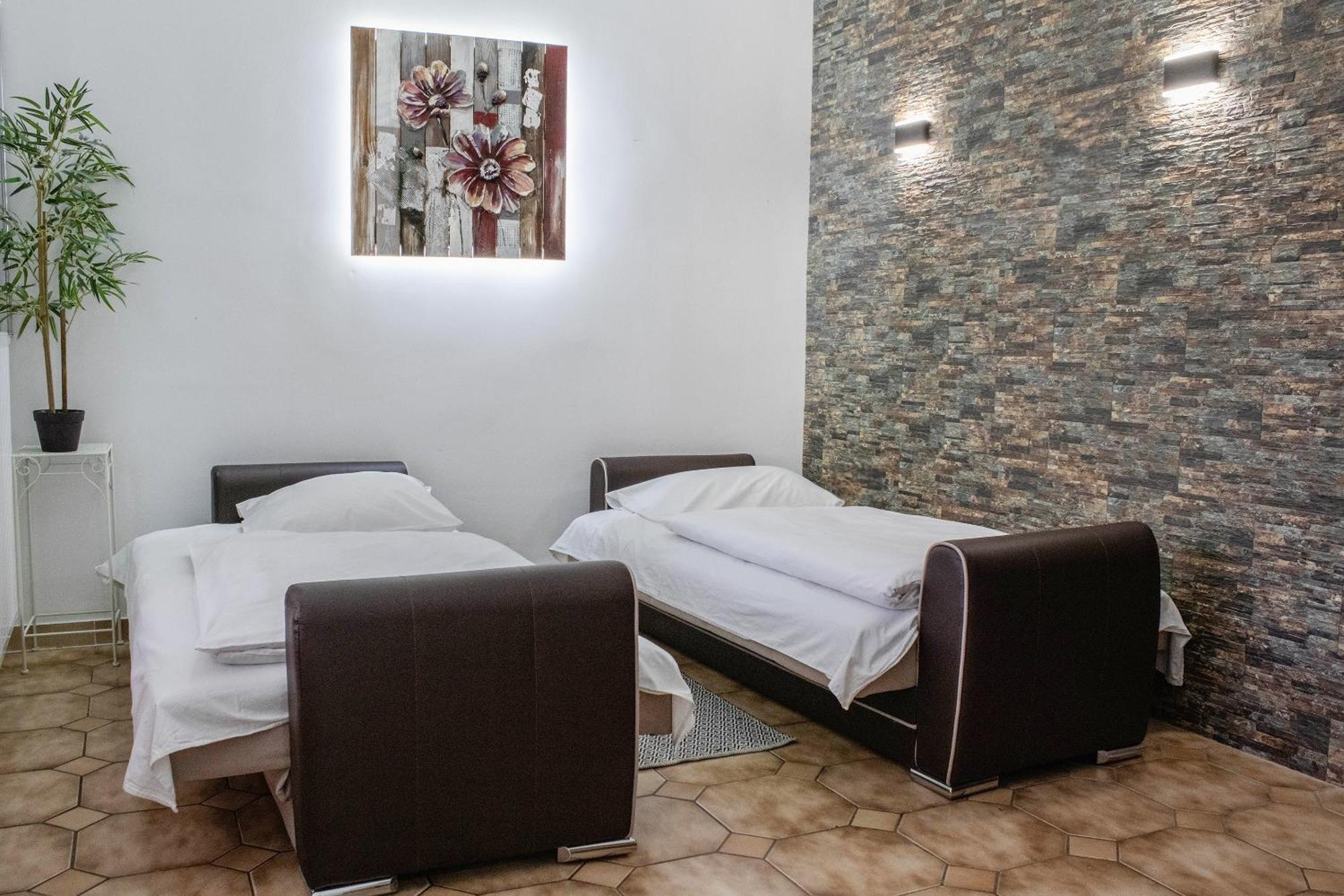 Crni Baron Pension Black Baron Μαριμπόρ Εξωτερικό φωτογραφία